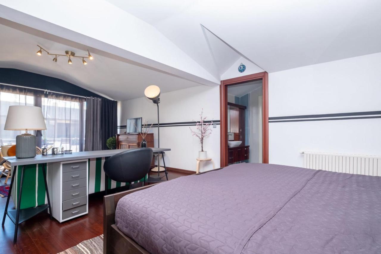 Flat With Terrace Near Istiklal Street Apartment อิสตันบูล ภายนอก รูปภาพ